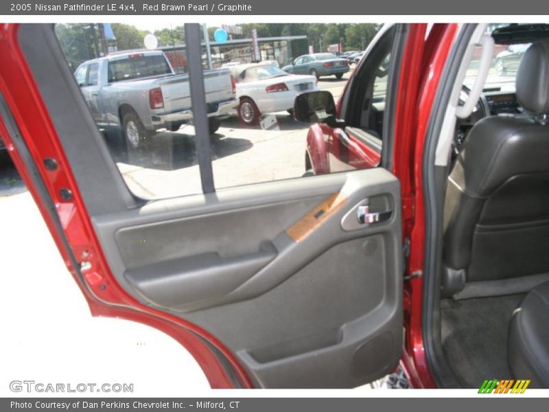 Red Brawn Pearl / Graphite 2005 Nissan Pathfinder LE 4x4