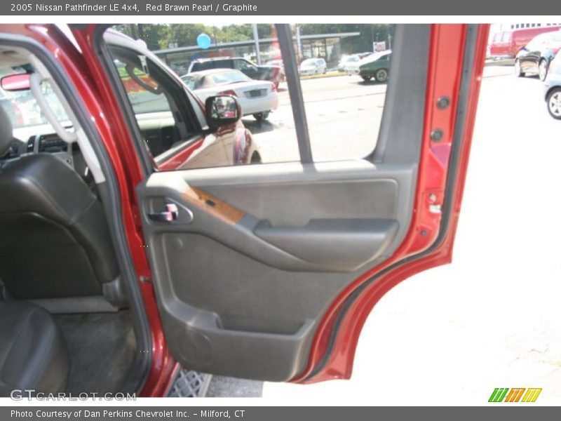 Red Brawn Pearl / Graphite 2005 Nissan Pathfinder LE 4x4