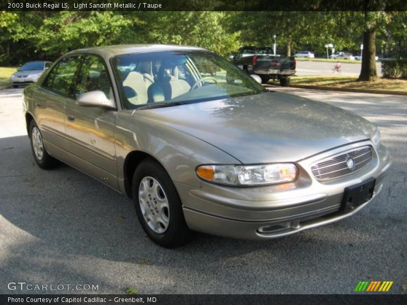 Light Sandrift Metallic / Taupe 2003 Buick Regal LS