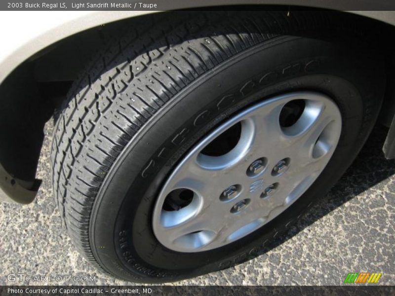 Light Sandrift Metallic / Taupe 2003 Buick Regal LS