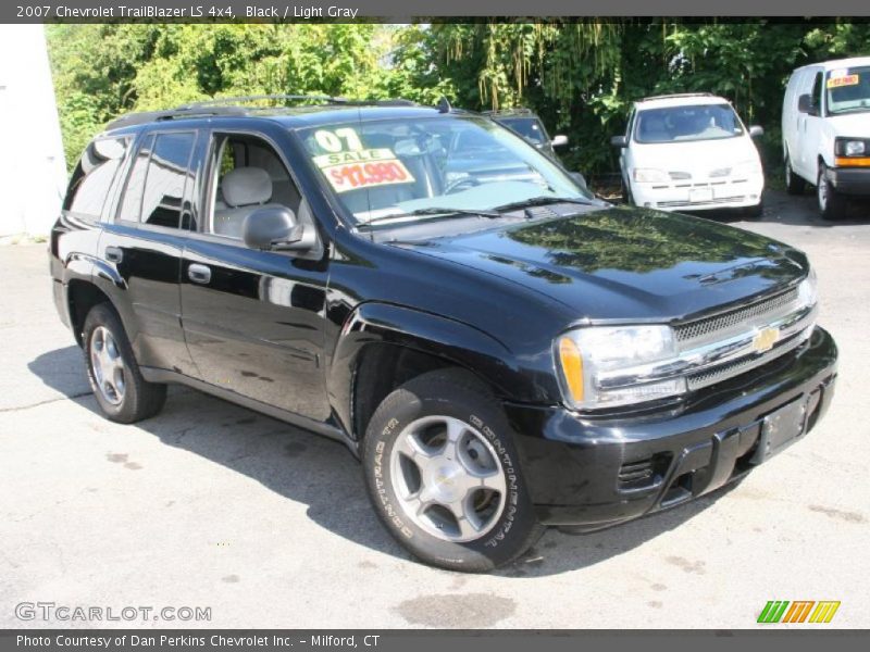 Black / Light Gray 2007 Chevrolet TrailBlazer LS 4x4