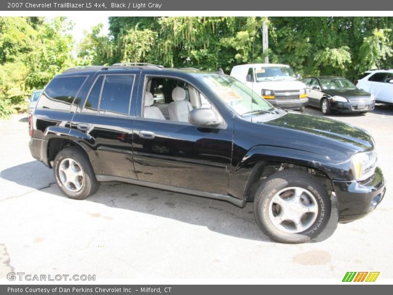 Black / Light Gray 2007 Chevrolet TrailBlazer LS 4x4