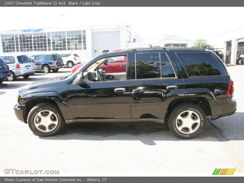 Black / Light Gray 2007 Chevrolet TrailBlazer LS 4x4
