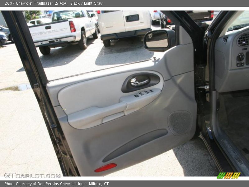 Black / Light Gray 2007 Chevrolet TrailBlazer LS 4x4