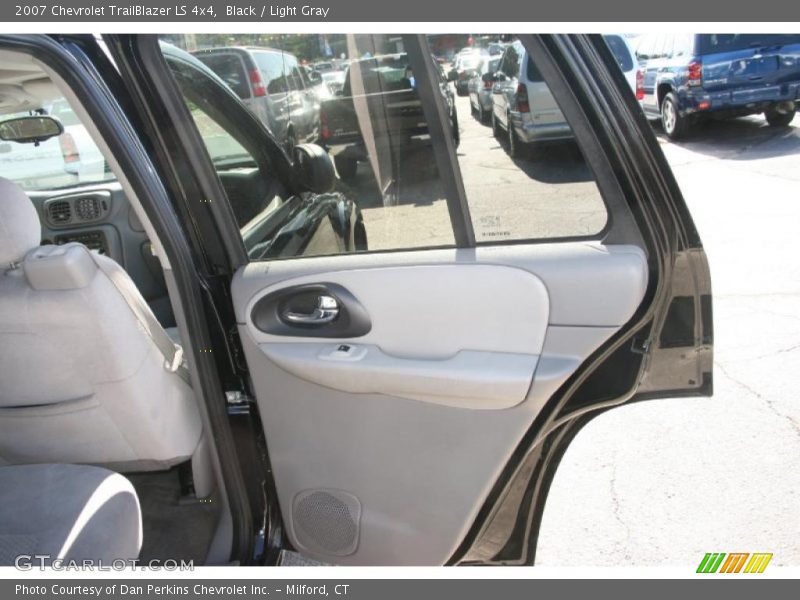Black / Light Gray 2007 Chevrolet TrailBlazer LS 4x4