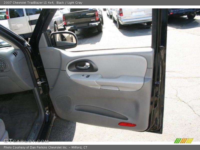 Black / Light Gray 2007 Chevrolet TrailBlazer LS 4x4