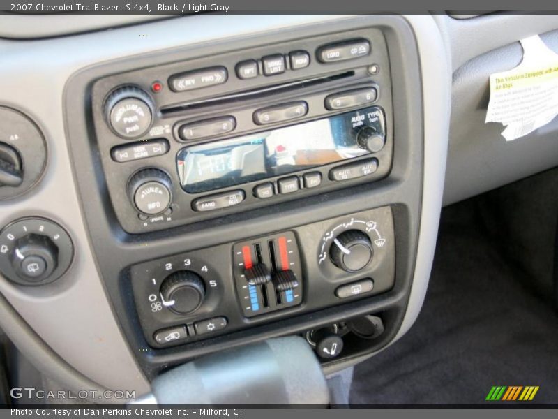 Black / Light Gray 2007 Chevrolet TrailBlazer LS 4x4