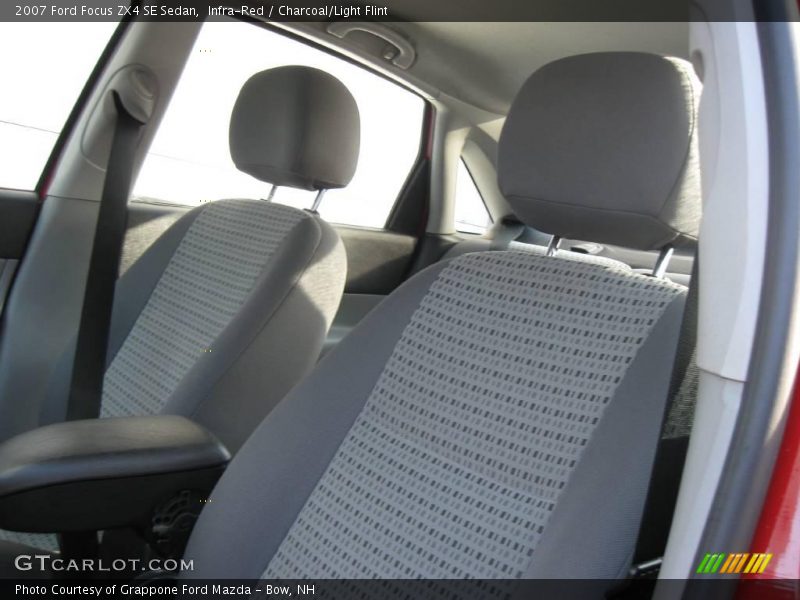 Infra-Red / Charcoal/Light Flint 2007 Ford Focus ZX4 SE Sedan