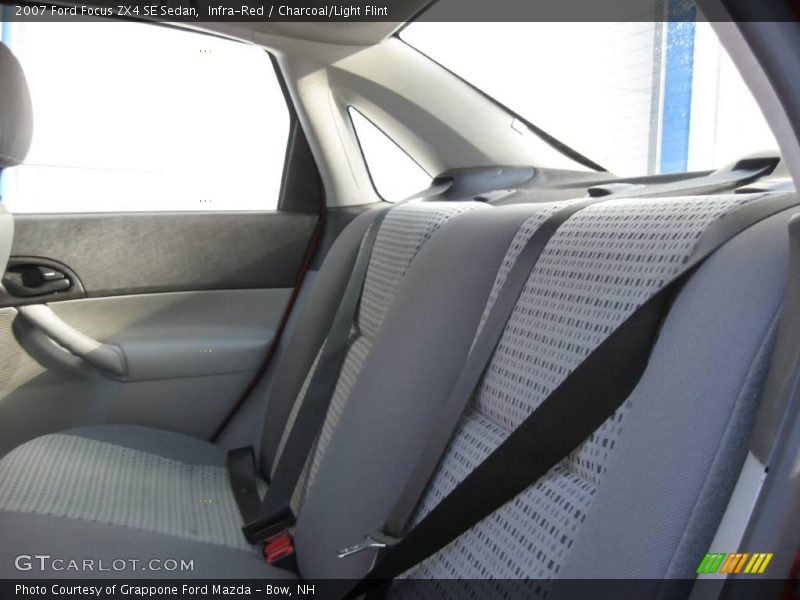 Infra-Red / Charcoal/Light Flint 2007 Ford Focus ZX4 SE Sedan