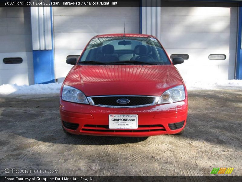 Infra-Red / Charcoal/Light Flint 2007 Ford Focus ZX4 SE Sedan