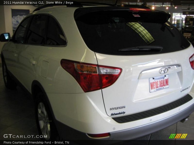 Stone White / Beige 2011 Hyundai Veracruz GLS