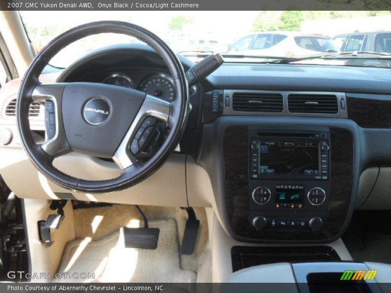 Onyx Black / Cocoa/Light Cashmere 2007 GMC Yukon Denali AWD