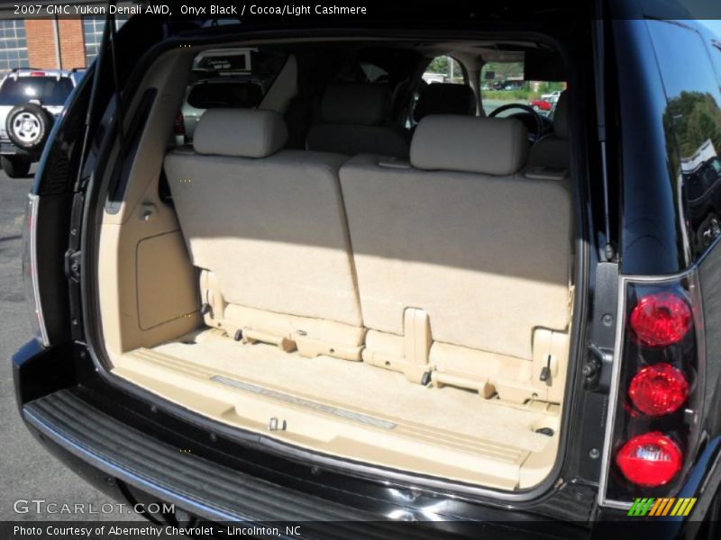 Onyx Black / Cocoa/Light Cashmere 2007 GMC Yukon Denali AWD