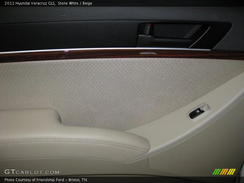 Stone White / Beige 2011 Hyundai Veracruz GLS