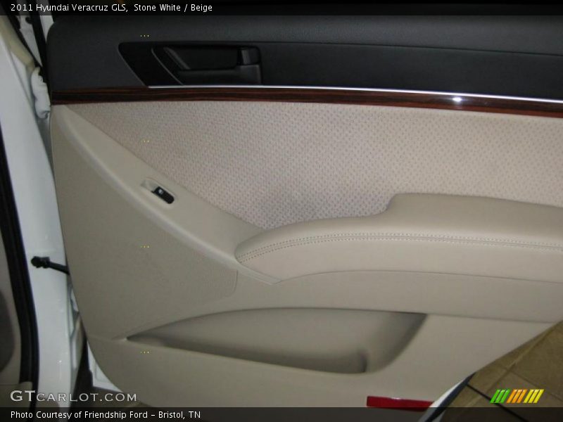 Stone White / Beige 2011 Hyundai Veracruz GLS