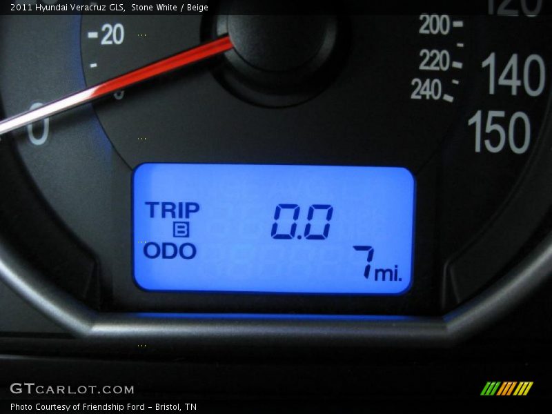 Stone White / Beige 2011 Hyundai Veracruz GLS