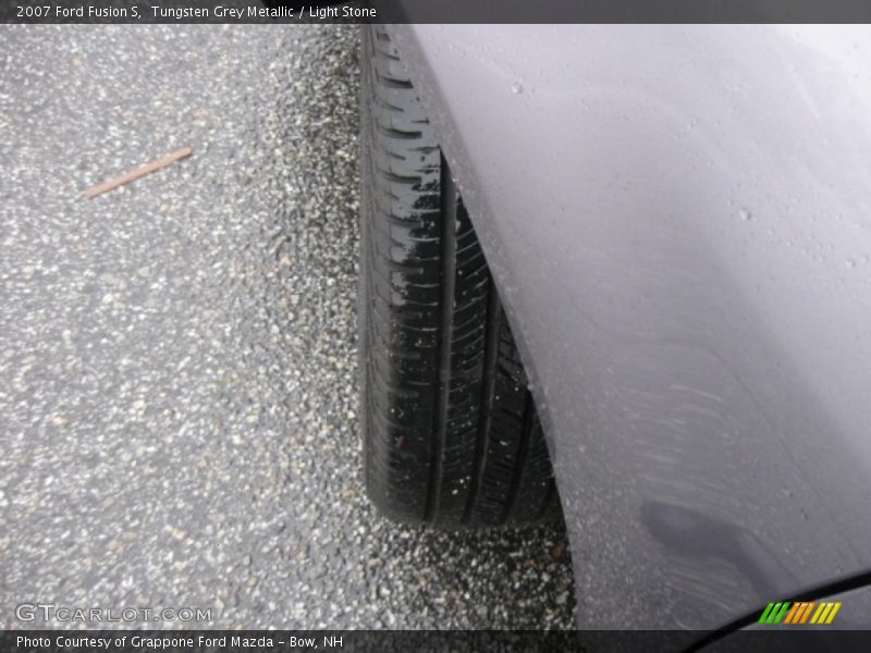 Tungsten Grey Metallic / Light Stone 2007 Ford Fusion S
