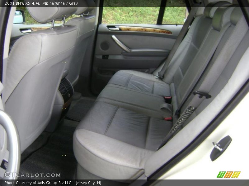Alpine White / Grey 2001 BMW X5 4.4i