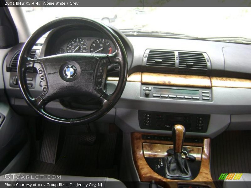 Alpine White / Grey 2001 BMW X5 4.4i