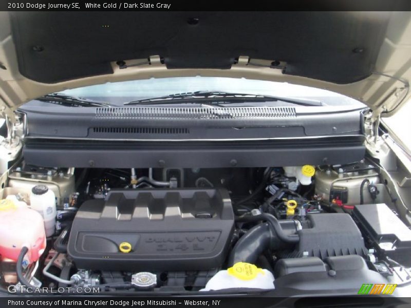 White Gold / Dark Slate Gray 2010 Dodge Journey SE