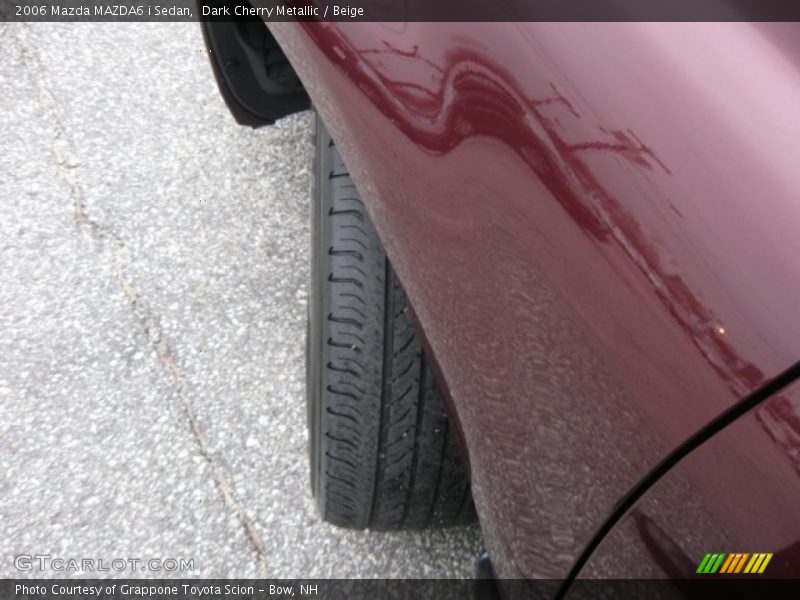 Dark Cherry Metallic / Beige 2006 Mazda MAZDA6 i Sedan