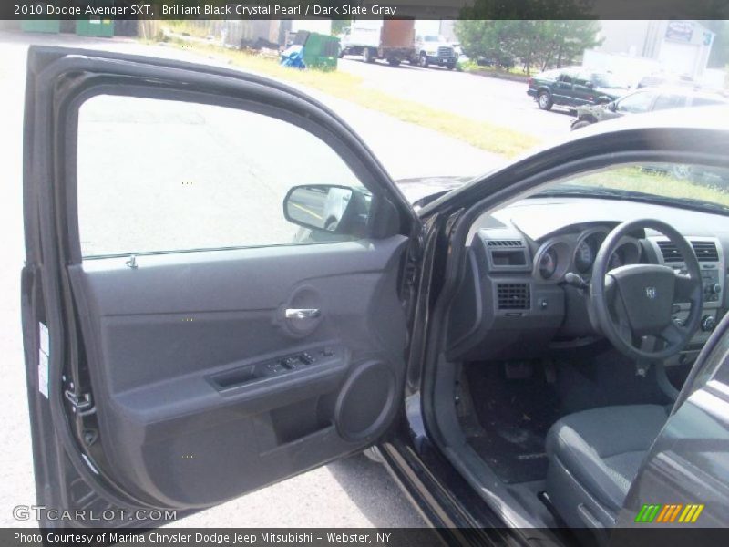 Brilliant Black Crystal Pearl / Dark Slate Gray 2010 Dodge Avenger SXT