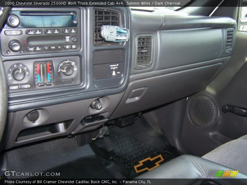Summit White / Dark Charcoal 2006 Chevrolet Silverado 2500HD Work Truck Extended Cab 4x4