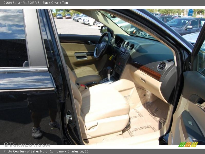 Black Onyx / Tan 2009 Saturn VUE XR V6