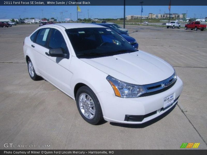 White Suede / Charcoal Black 2011 Ford Focus SE Sedan