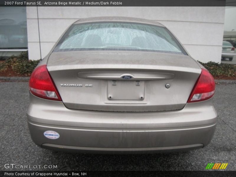 Arizona Beige Metallic / Medium/Dark Pebble 2007 Ford Taurus SE