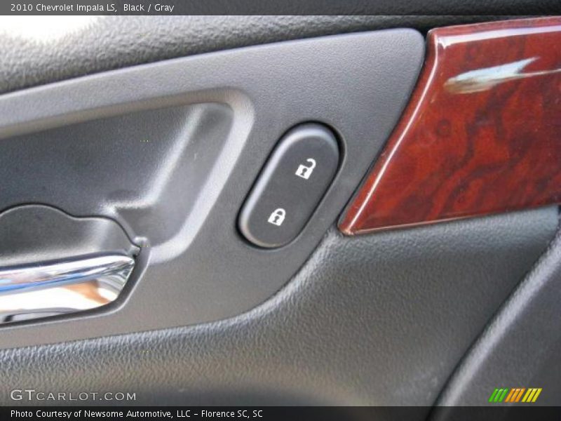 Black / Gray 2010 Chevrolet Impala LS