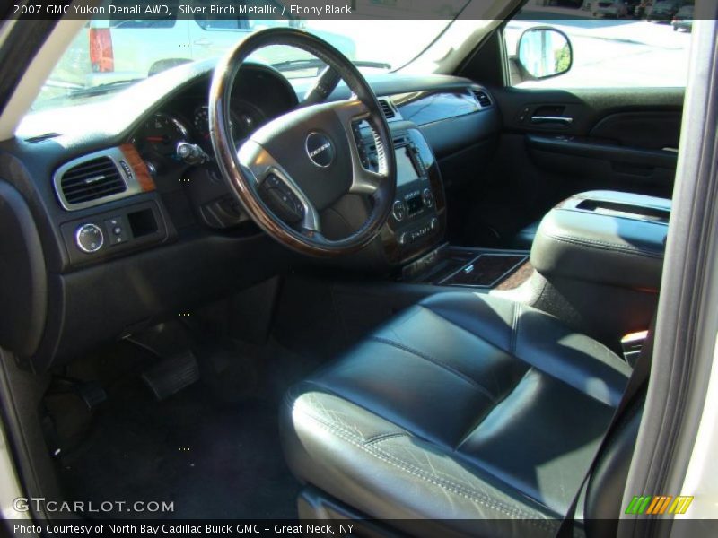 Silver Birch Metallic / Ebony Black 2007 GMC Yukon Denali AWD