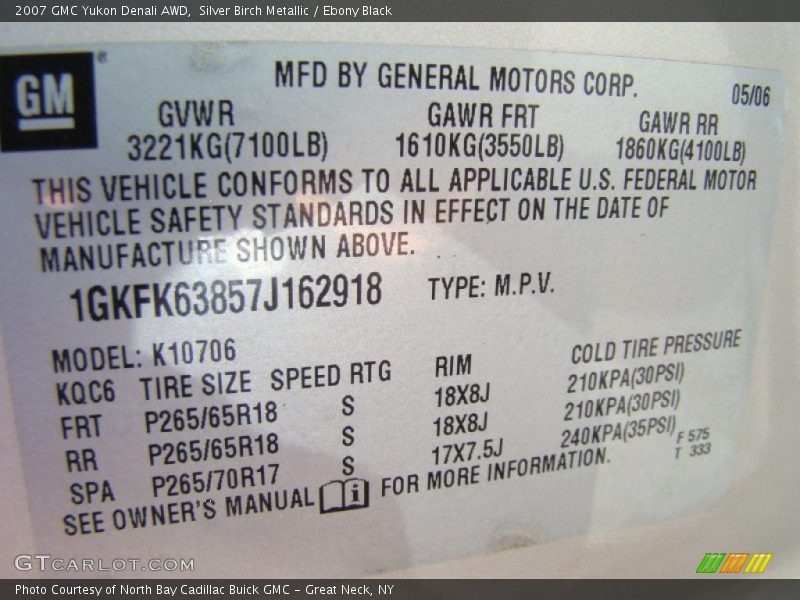 Silver Birch Metallic / Ebony Black 2007 GMC Yukon Denali AWD
