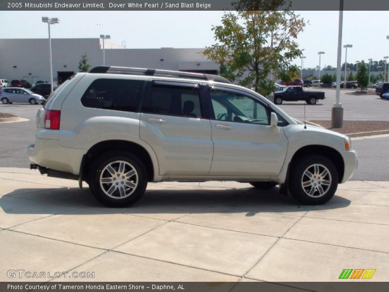 Dover White Pearl / Sand Blast Beige 2005 Mitsubishi Endeavor Limited