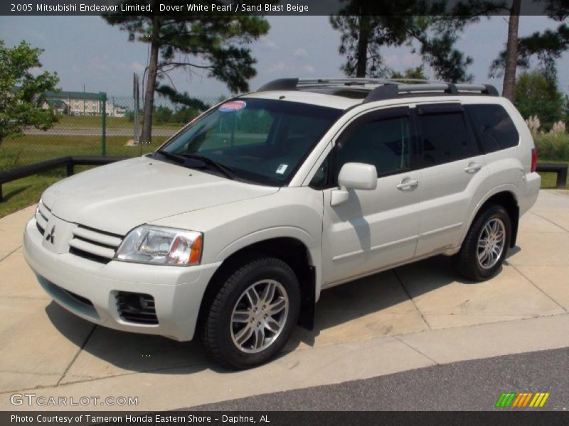 Dover White Pearl / Sand Blast Beige 2005 Mitsubishi Endeavor Limited