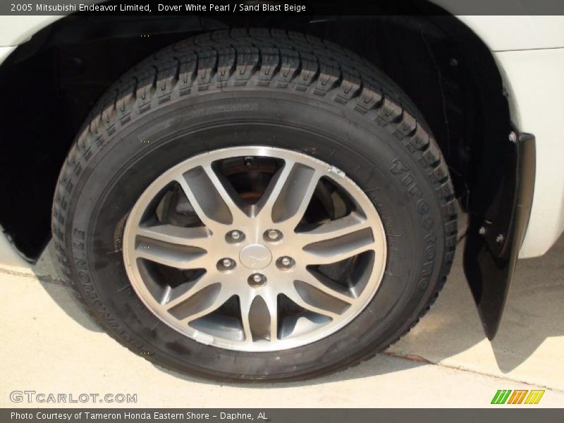 Dover White Pearl / Sand Blast Beige 2005 Mitsubishi Endeavor Limited