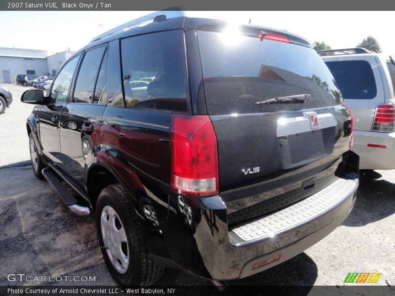 Black Onyx / Tan 2007 Saturn VUE