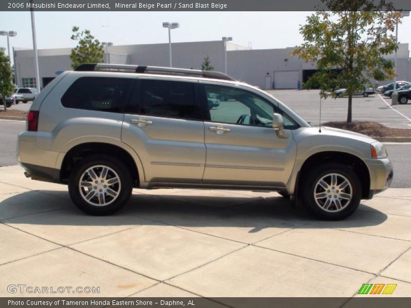 Mineral Beige Pearl / Sand Blast Beige 2006 Mitsubishi Endeavor Limited