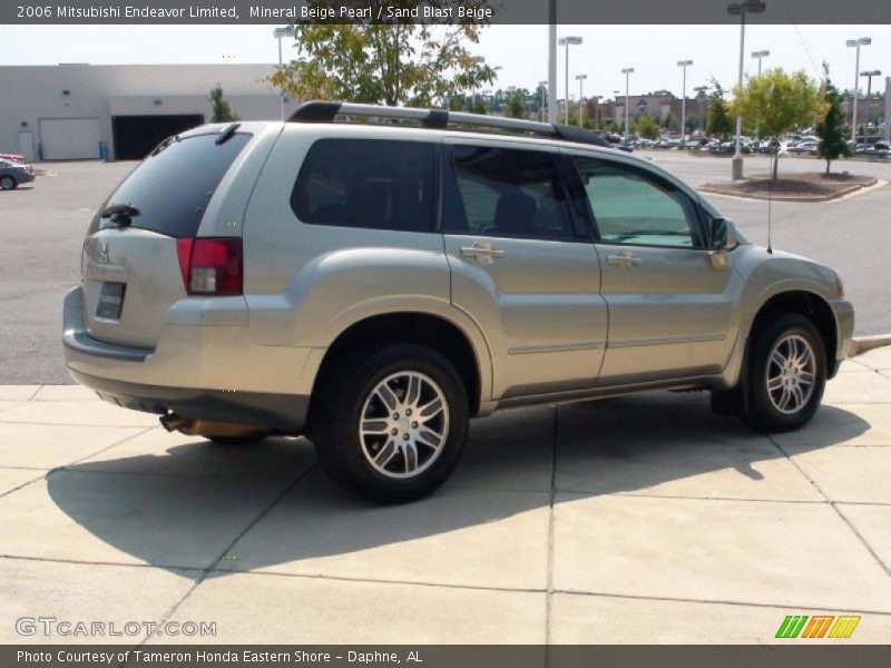 Mineral Beige Pearl / Sand Blast Beige 2006 Mitsubishi Endeavor Limited