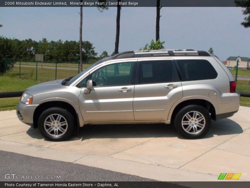 Mineral Beige Pearl / Sand Blast Beige 2006 Mitsubishi Endeavor Limited