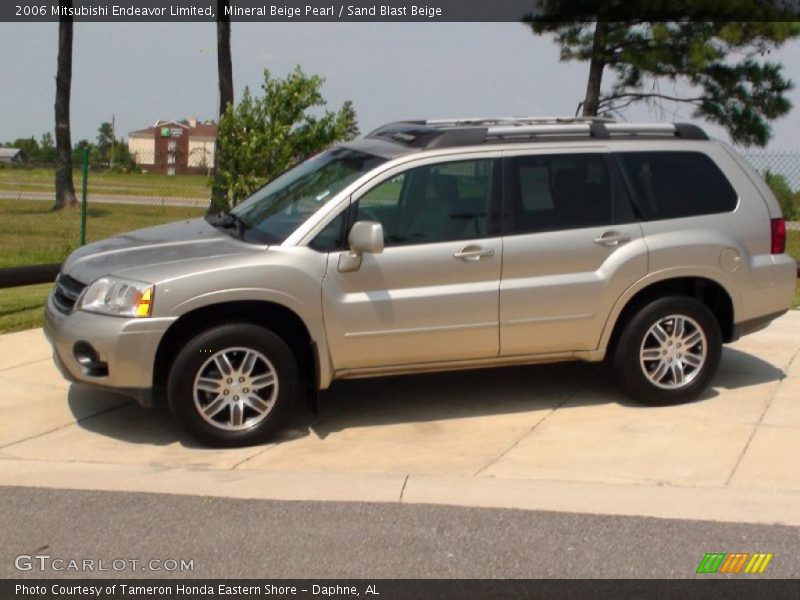 Mineral Beige Pearl / Sand Blast Beige 2006 Mitsubishi Endeavor Limited