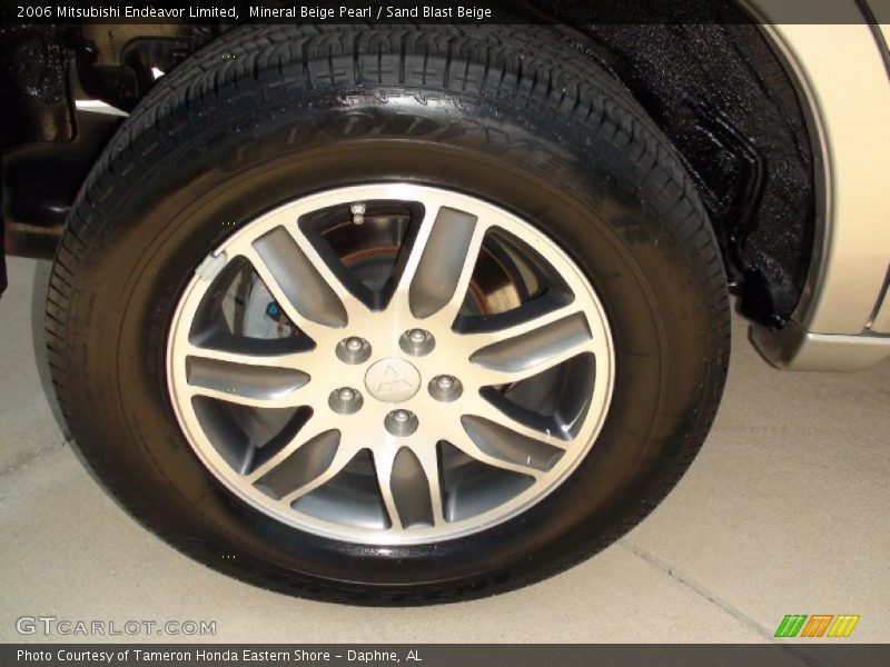 Mineral Beige Pearl / Sand Blast Beige 2006 Mitsubishi Endeavor Limited