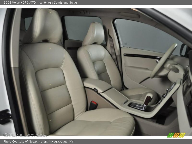 Ice White / Sandstone Beige 2008 Volvo XC70 AWD