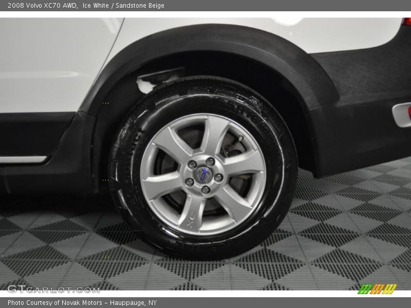 Ice White / Sandstone Beige 2008 Volvo XC70 AWD