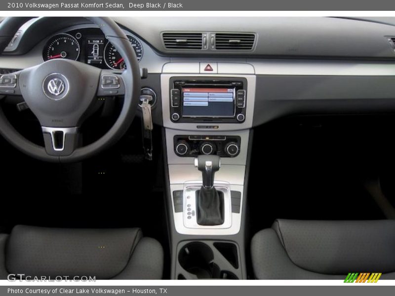 Deep Black / Black 2010 Volkswagen Passat Komfort Sedan