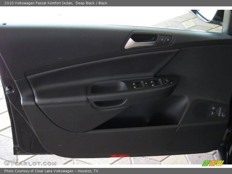 Deep Black / Black 2010 Volkswagen Passat Komfort Sedan