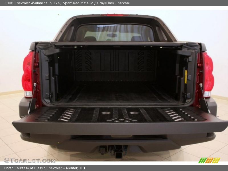 Sport Red Metallic / Gray/Dark Charcoal 2006 Chevrolet Avalanche LS 4x4