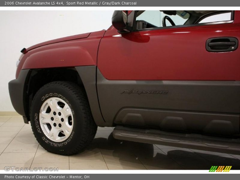 Sport Red Metallic / Gray/Dark Charcoal 2006 Chevrolet Avalanche LS 4x4