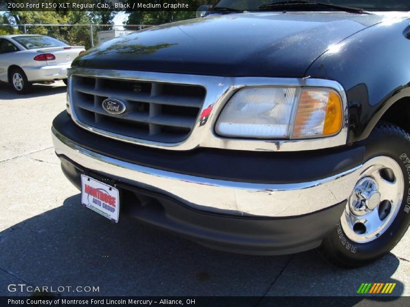 Black / Medium Graphite 2000 Ford F150 XLT Regular Cab