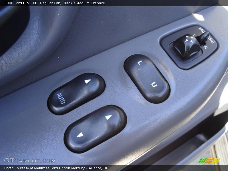 Black / Medium Graphite 2000 Ford F150 XLT Regular Cab